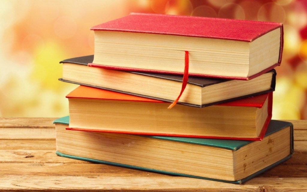 O que ler em 2021? 4 livros para abrir sua mente este ano