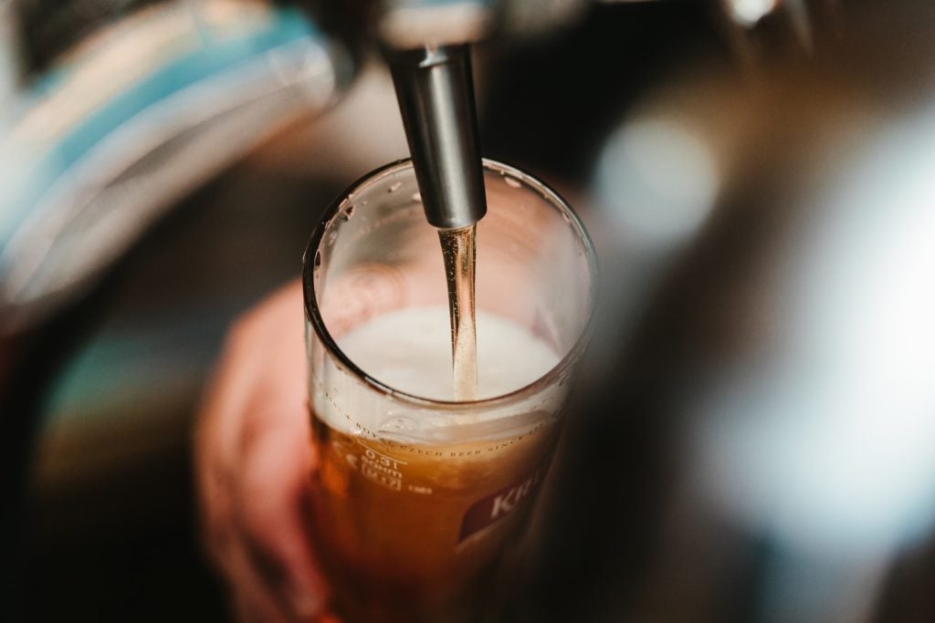 Engenharia de Eventos: Como Dominar os Cálculos Matemáticos de Bebidas e Garantir o Sucesso de Seu Próximo Evento