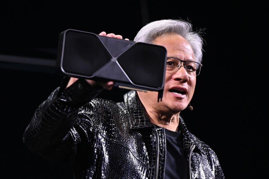 Novo Em Engenharia: Jensen Huang Na CES 2025 E Suas Inovações