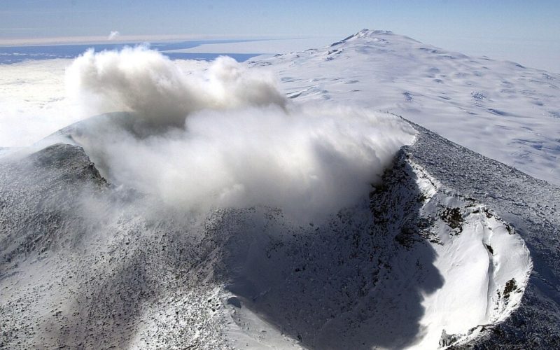 Novo: Engenharia Informa Sobre 100 Vulcões Ameaçados na Antártica