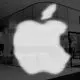 Apple suspende resumos de notícias gerados por IA após falhas com alertas falsos, destaca TechCrunch.