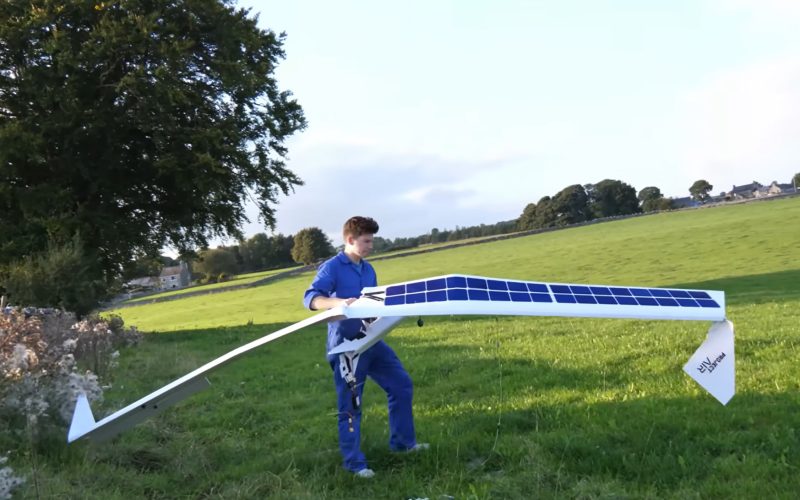 "20% Mais Eficiência: Avião Solar RC com SOLIDWORKS Redefine Sustentabilidade"