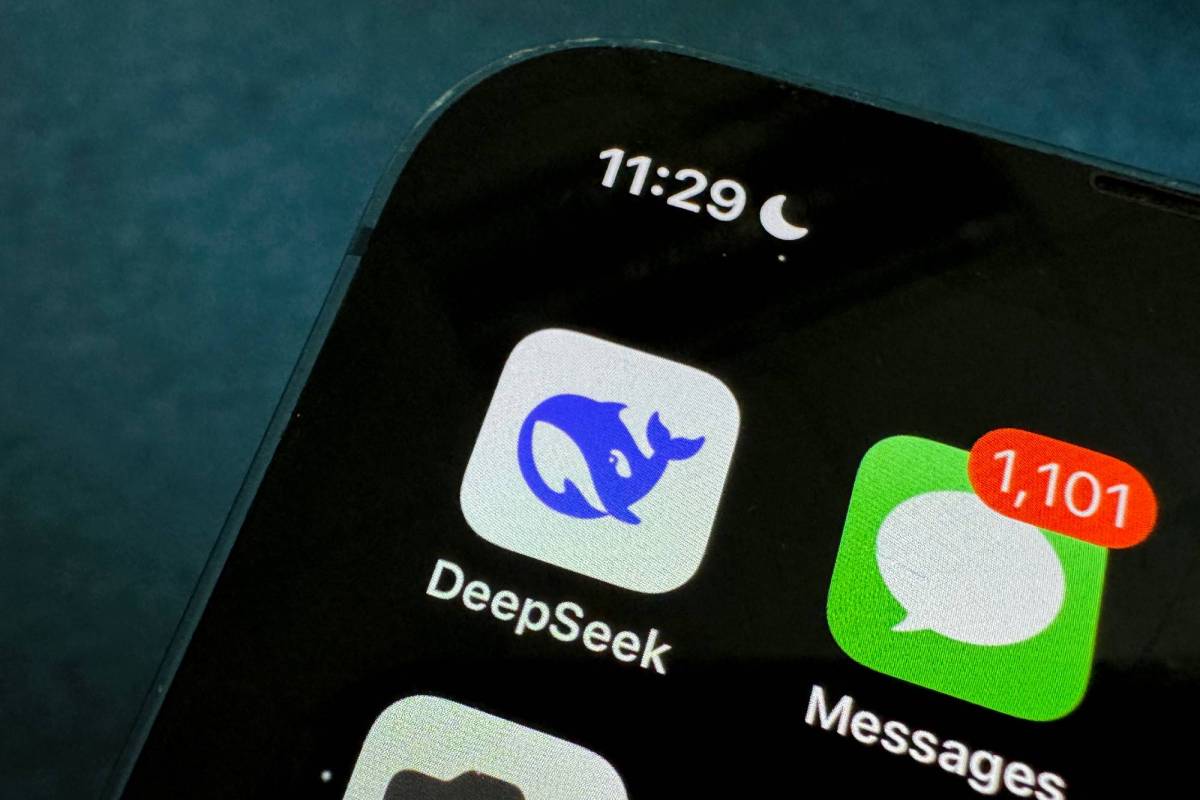 DeepSeek se destaca no mercado de IA com chatbot que redefine eficiência e acessibilidade em soluções inteligentes.