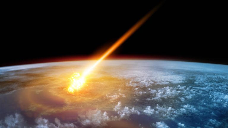 Asteroide do tamanho de um campo de futebol pode atingir a Terra em 2032