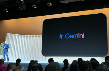 Google integra IA Gemini a TVs e smartwatches, ampliando eficiência e redefinindo interação com dispositivos.