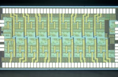 Novo circuito de bateria permite que microdrones fiquem mais tempo no ar