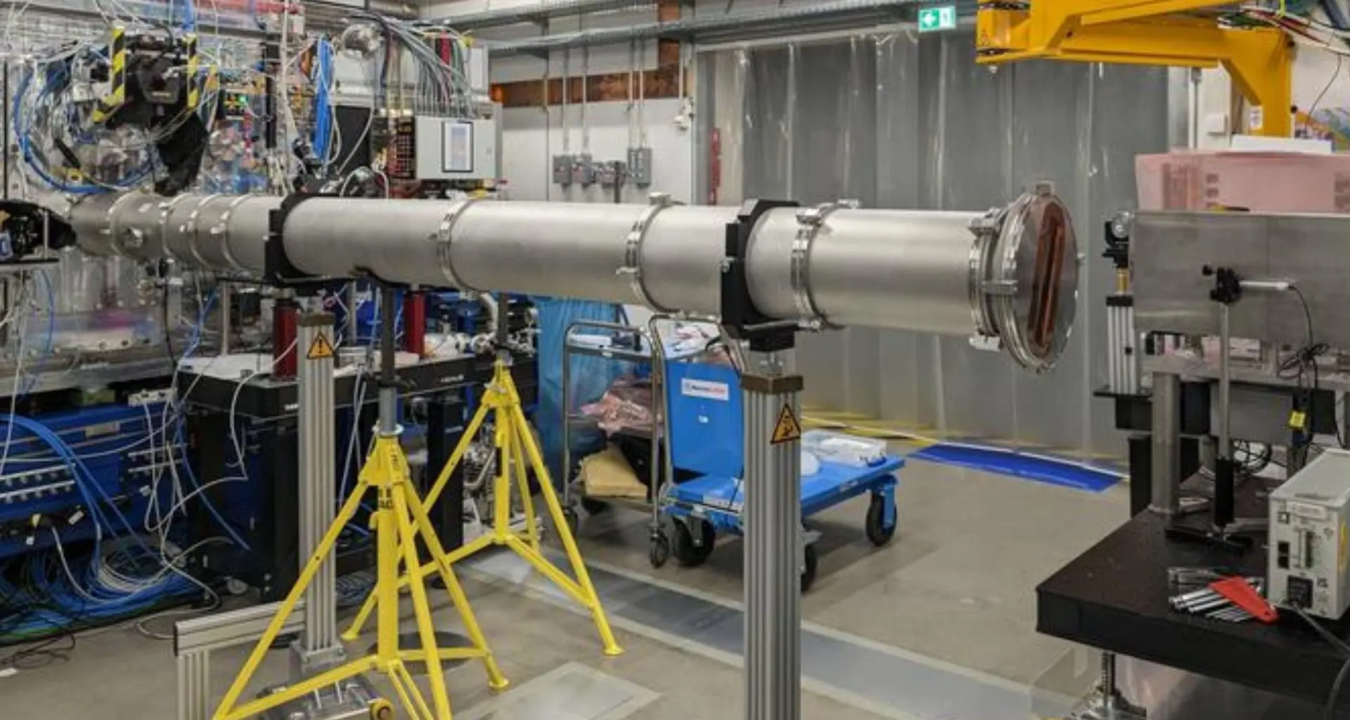 O laser de raio X mais potente do mundo pode desvendar o enigma dos nêutrons