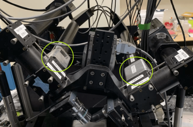 Microscópio revolucionário filma movimento de moléculas em 3D pela primeira vez