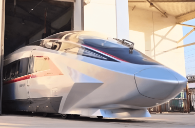 Trem-bala mais veloz do mundo é testado na China a 450 km/h