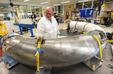 Invenção em forma de macarrão pode revolucionar tecnologia dos ímãs supercondutores no CERN