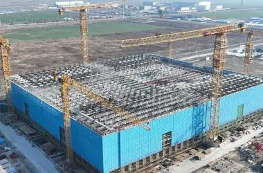 Gigantesca bateria de gravidade chinesa de 40 andares desafia domínio das baterias de lítio