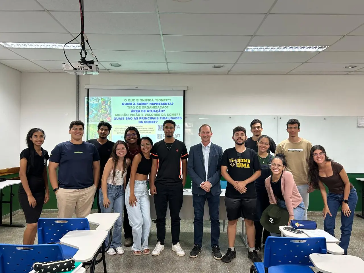 SOMEF faz palestra na UFMT sobre carreira e metas da associação para estudantes de engenharia florestal