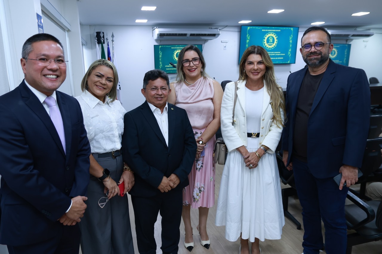 Novos líderes assumem comando do Instituto de Engenharia do Amazonas em cerimônia na capital