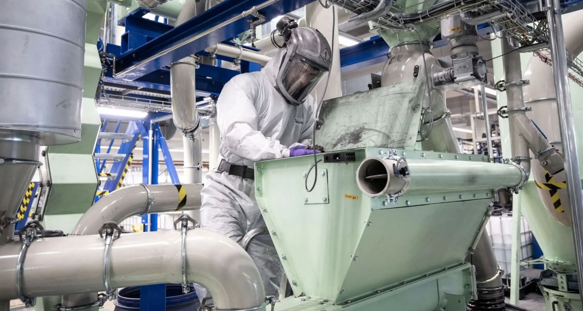 Montadora alemã vai fabricar baterias de alta potência usando material reciclado