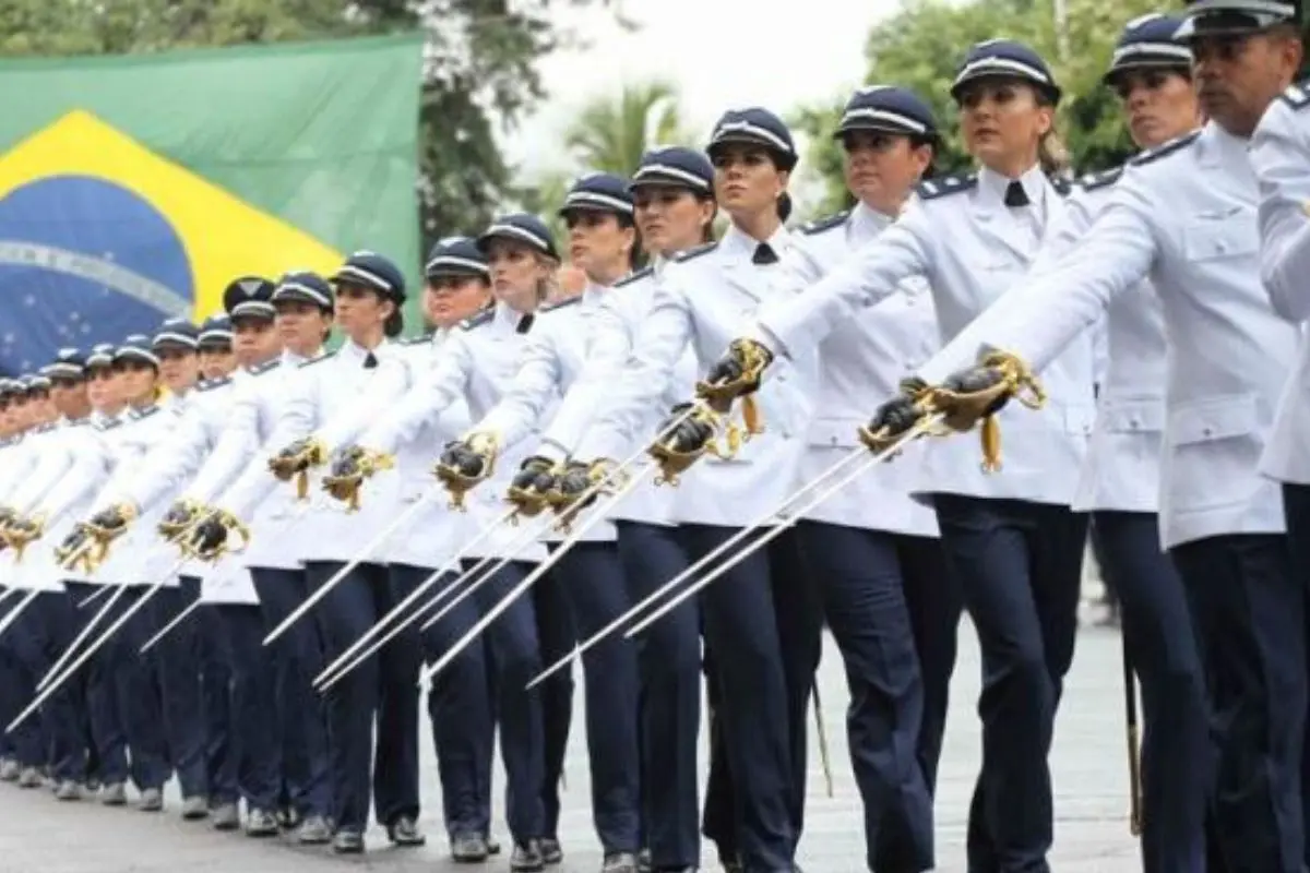 Força Aérea contrata temporários! Administração, Engenharia, Enfermagem, Psicologia e mais. Saiba como participar.