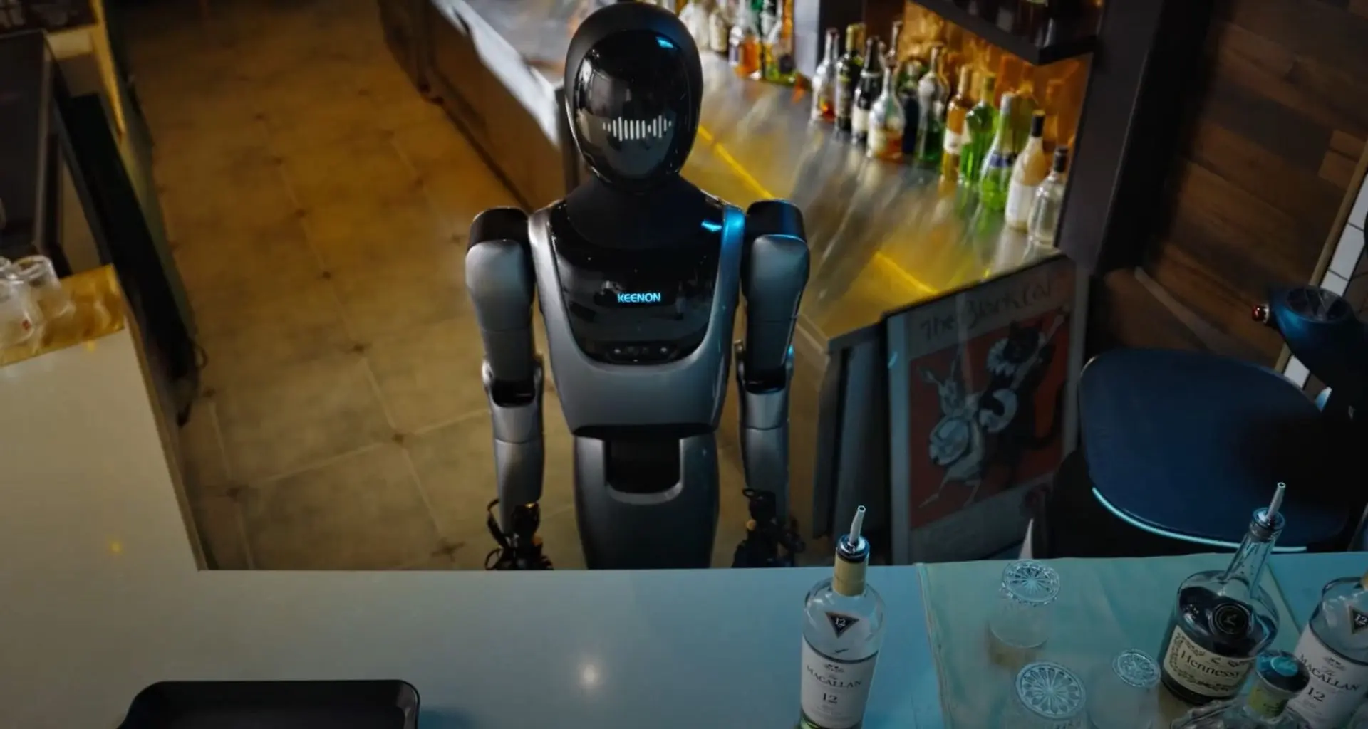 Empresa chinesa KEENON lança robô humanoide inteligente para atender clientes em hotéis e restaurantes