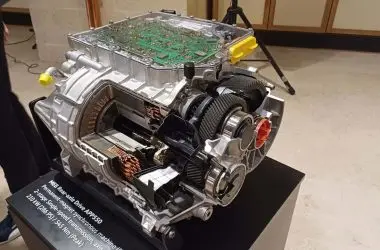 Motor elétrico da Volks feito na Alemanha mostra excelência em engenharia e tecnologia avançada.