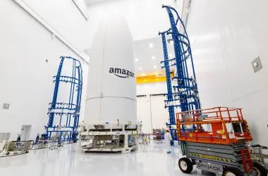 Amazon desafia Starlink com lançamento do Kuiper, seu serviço de internet espacial, em 9 de abril