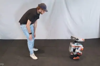 Robô da Disney responde em tempo real com gestos que imitam movimentos humanos
