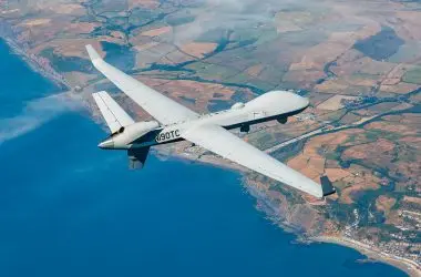 Drone espião dos EUA ganha laser poderoso que derrete mísseis durante o voo a 11 mil quilômetros