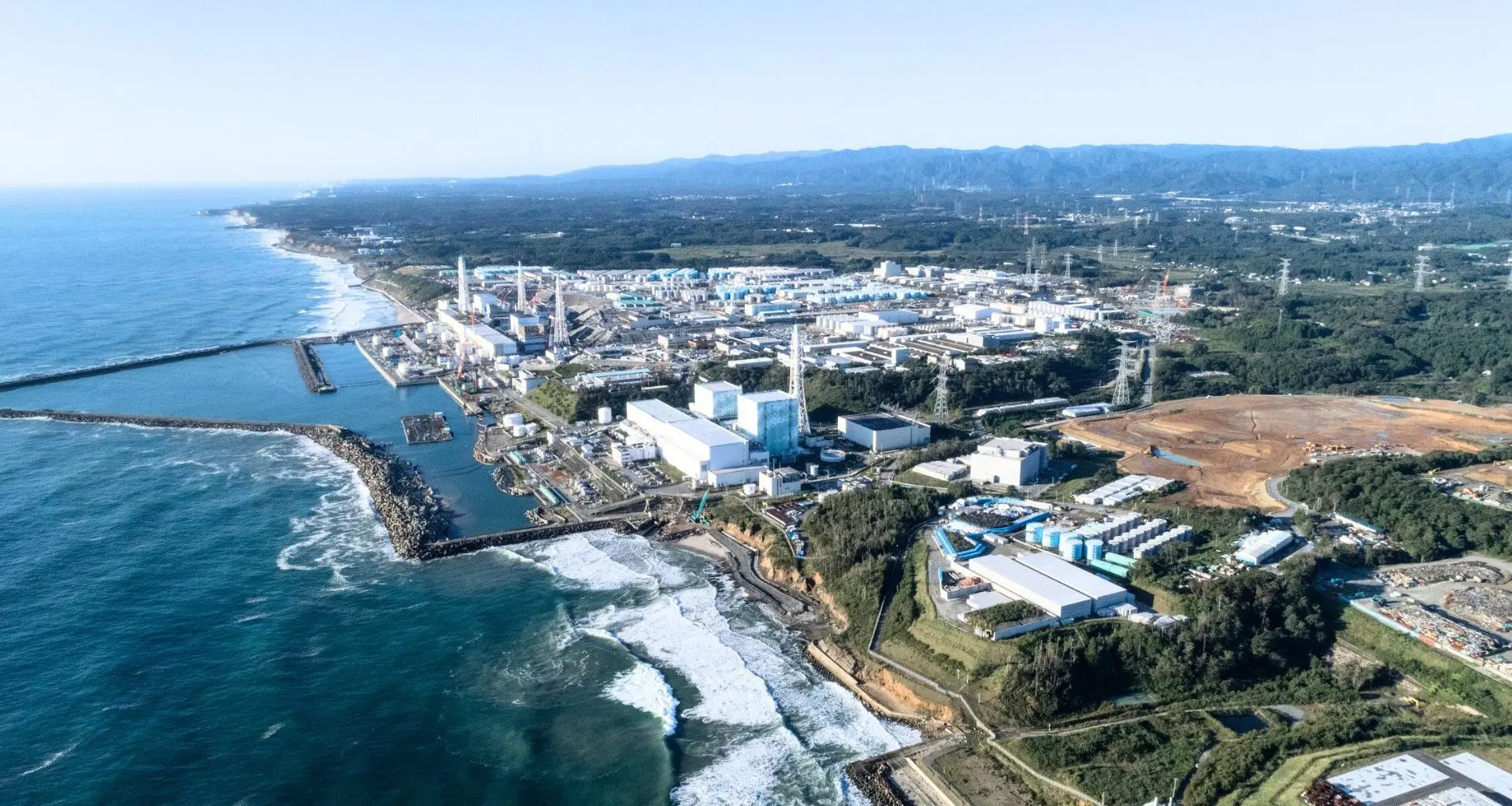 Cientistas recuperam amostra de combustível nuclear derretido do reator 2 de Fukushima