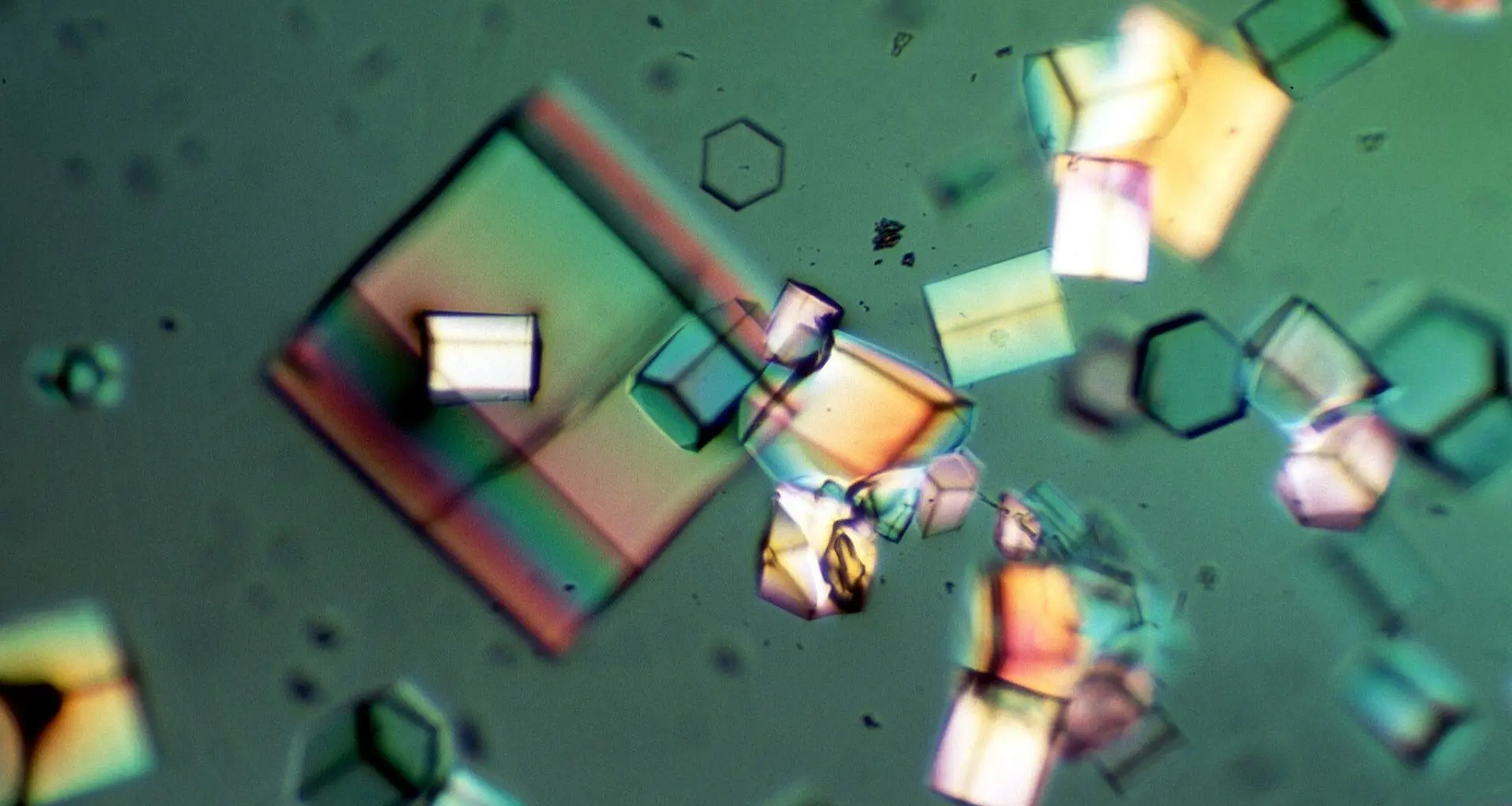 EUA desvendam mistério centenário sobre estrutura atômica de nanocristais