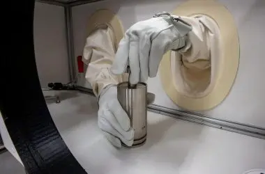 Rastreadores inteligentes embutidos aumentam segurança no transporte de material radioativo