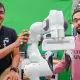 Robô aprende sozinho assistindo tutoriais no YouTube como se fosse gente de verdade