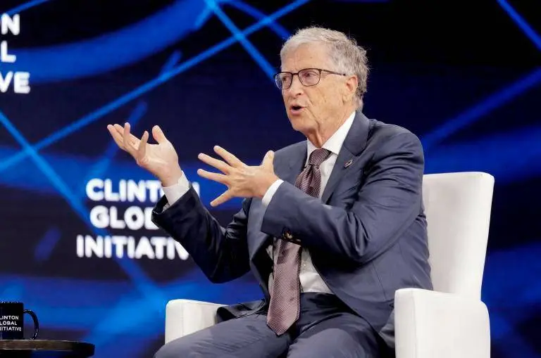 A polêmica opinião de Bill Gates sobre como a inteligência artificial vai afetar o mercado de trabalho