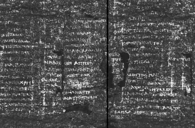 Inteligência artificial revela texto de filósofo em papiro soterrado pelo Vesúvio há 2 mil anos