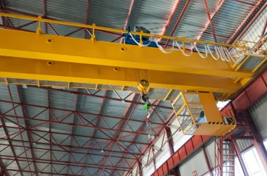 Clescrane fornece seis guindastes aéreos para empresa de engenharia em Gana