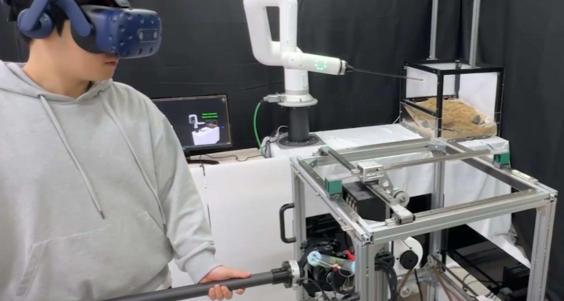 Nova tecnologia permite que humanos controlem máquinas sentindo o toque em tempo real