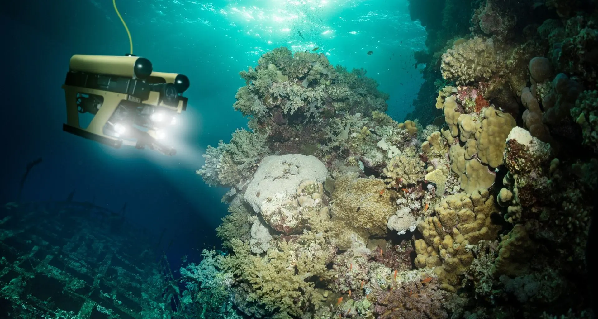 Universitário cria controle remoto por som para robôs submarinos