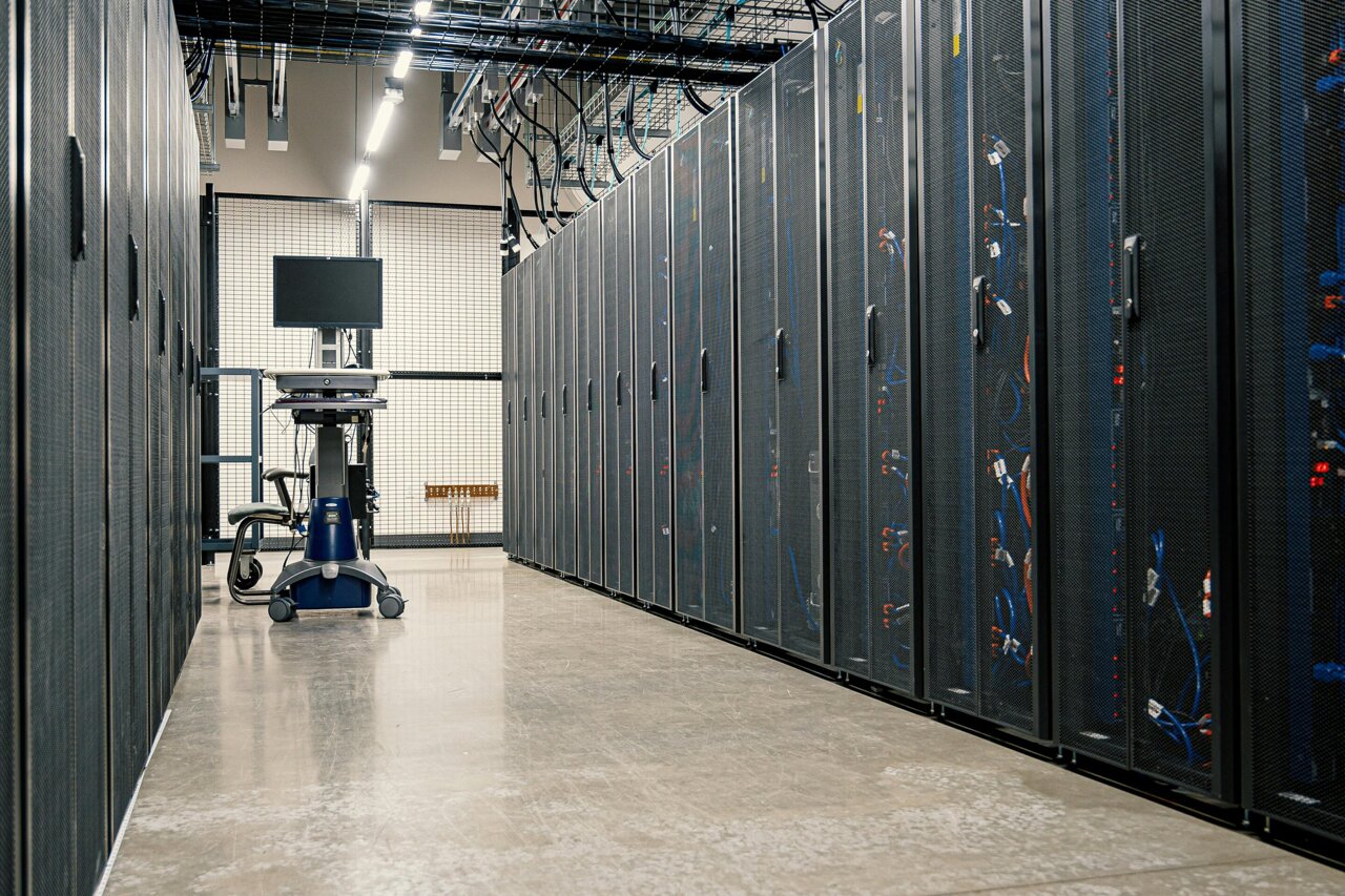 Como fazer data centers barulhentos funcionarem em harmonia com áreas residenciais
