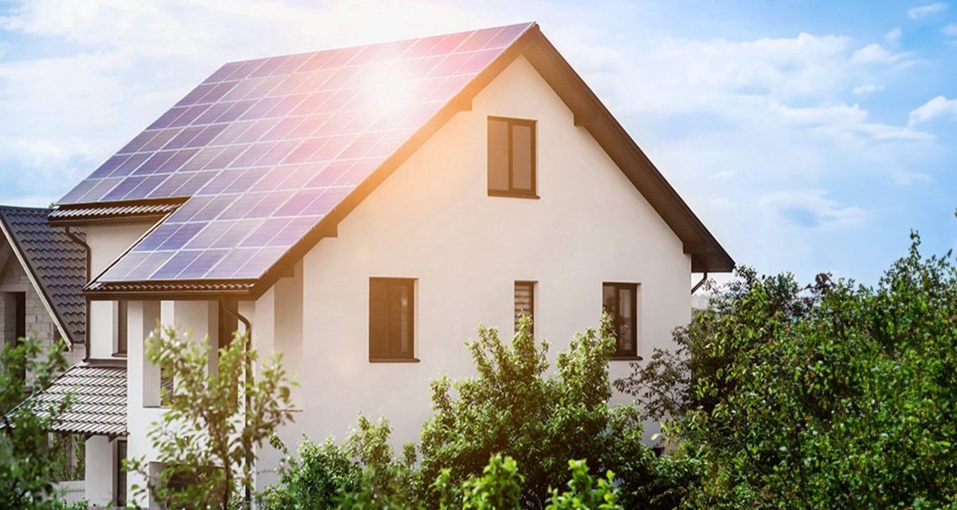 Energia solar residencial e baterias de carros elétricos podem suprir 85% da demanda energética do Japão