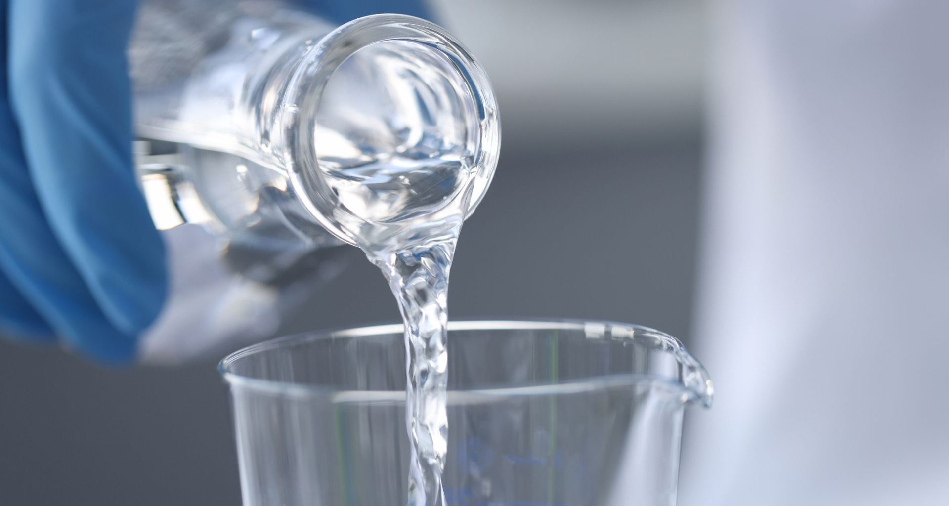 Cientistas criam material que tira água do ar por acaso durante experimento