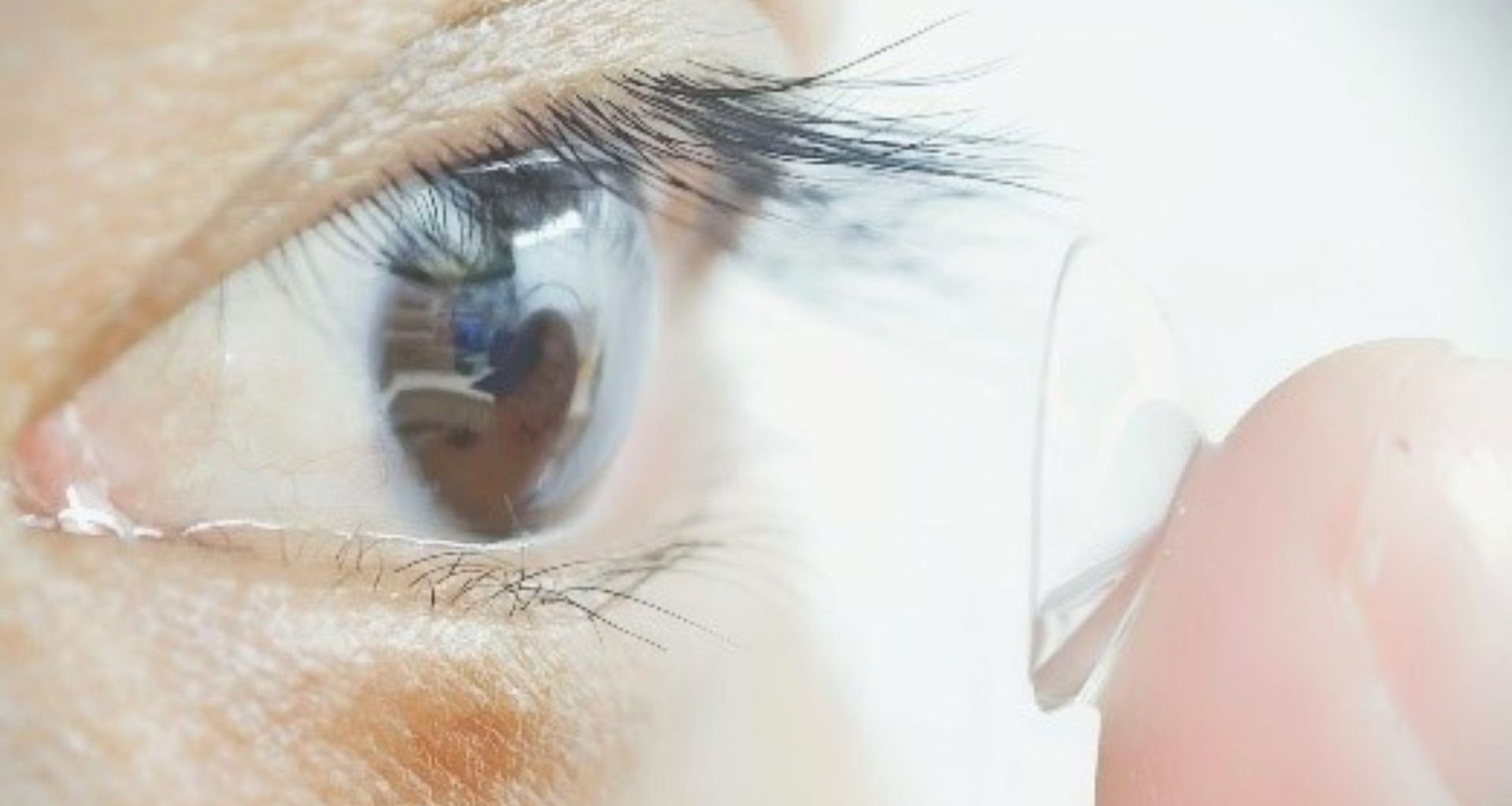 Lentes de contato com infravermelho permitem enxergar no escuro, mesmo com os olhos fechados