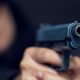 Golpes de defesa pessoal dos filmes podem te matar ou te levar para a cadeia