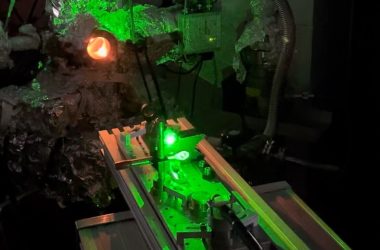 Molécula TEMPO aumenta estabilidade e eficiência de células solares de perovskita