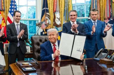 Trump assina decreto para reerguer liderança dos EUA em energia nuclear