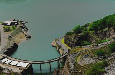 Usina hidrelétrica britânica ganha 25 anos de vida e evitará apagões na rede de energia