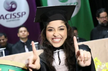 "Engenheira é única formanda em turma da federal mineira após desistência de 49 colegas de classe"
