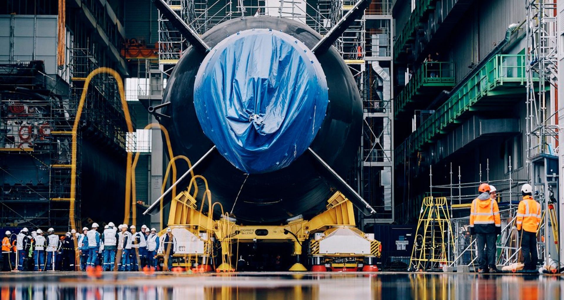 Novo submarino nuclear francês leva mísseis com alcance de mil quilômetros