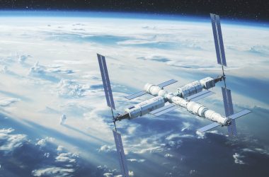 China prepara foguetes robóticos após quase colisão com satélites da Starlink