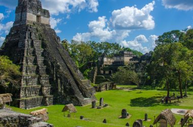 Descoberta cidade Maia de 3 mil anos na Guatemala com pirâmide de 33 metros de altura