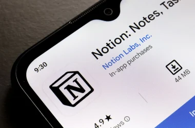 "Notion lança ferramenta de resumo automático para reuniões usando IA, revolucionando a produtividade corporativa"