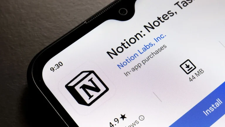 "Notion lança ferramenta de resumo automático para reuniões usando IA, revolucionando a produtividade corporativa"