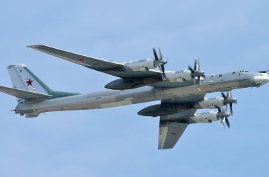 Ucrânia ataca bombardeiros russos com capacidade nuclear durante início das negociações de paz