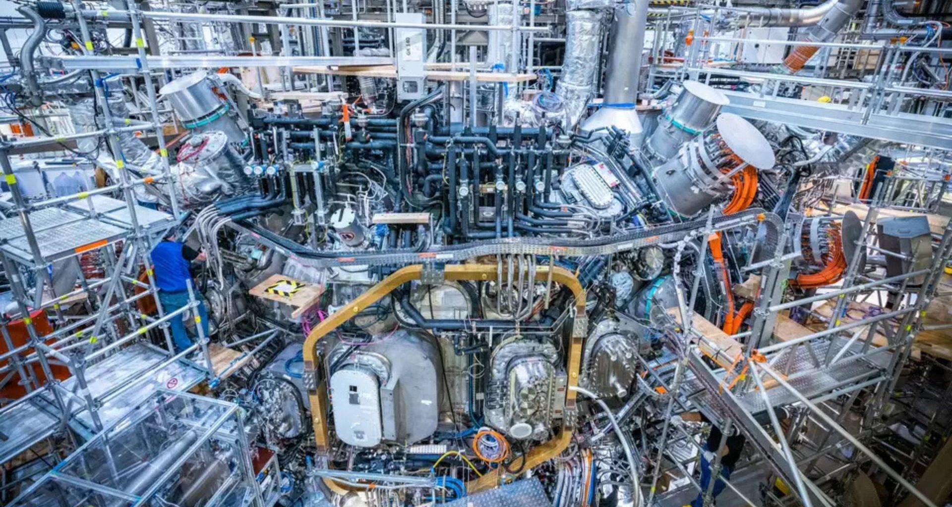 Reator de fusão mais potente do mundo bate recorde mantendo plasma por 43 segundos