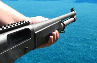 A Espingarda Preferida das Forças Especiais: Benelli Super 90 em Ação